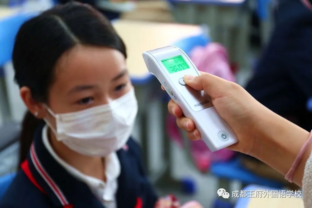 王府宝贝回家啦|小学部五六年级顺利返校