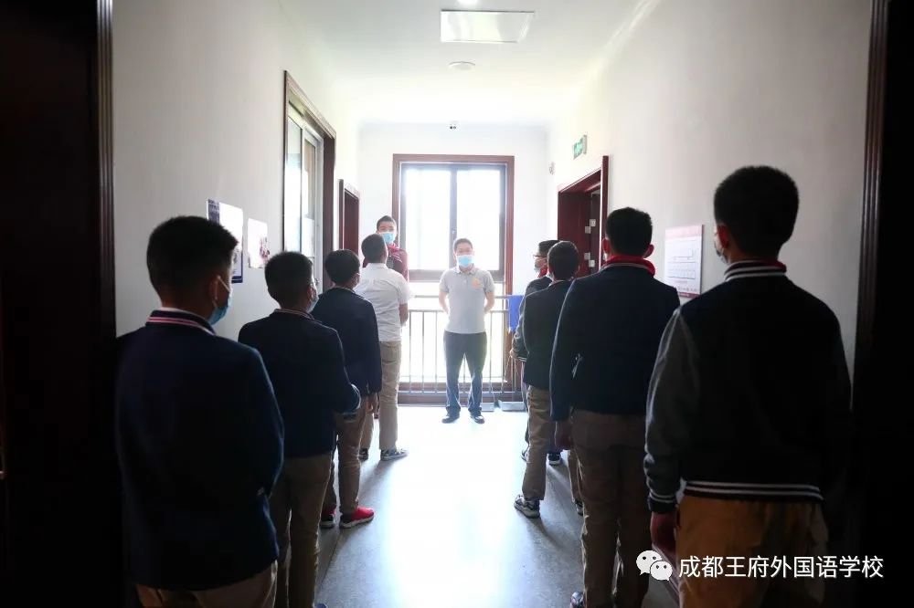 王府宝贝回家啦|小学部五六年级顺利返校