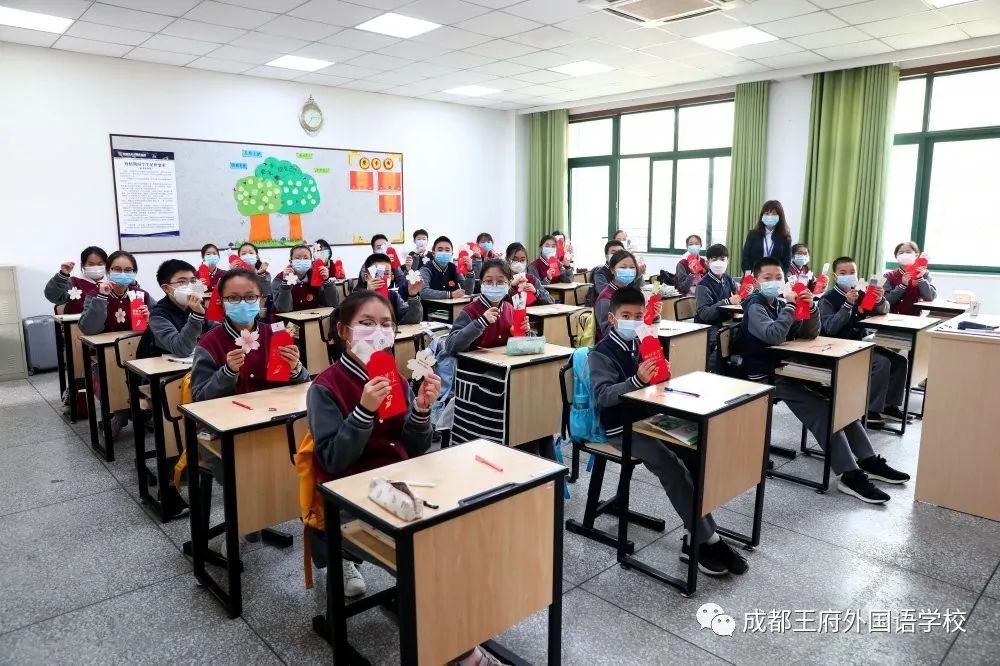 四月芬芳 生机盎然|成都王府外国语学校初中部全体师生回归校园 四月芬芳 生机盎然|成都王府外国语学校初中部全体师生回归校园
