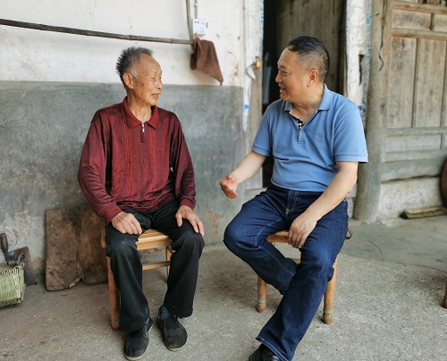 遠(yuǎn)大的胸襟 樸實(shí)的格言 遠(yuǎn)大的胸襟 樸實(shí)的格言