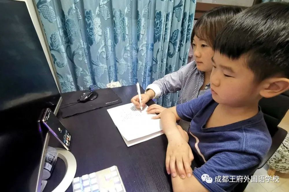 繁花似锦 等你归来|成都王府有序开展一至四年级学生返校准备工作