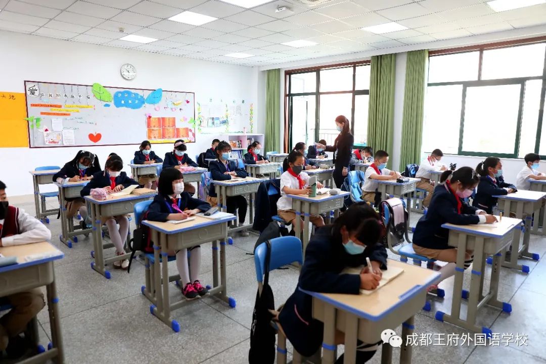 繁花似锦 等你归来|成都王府有序开展一至四年级学生返校准备工作
