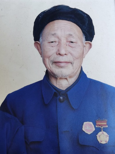 遠(yuǎn)大的胸襟 樸實(shí)的格言 遠(yuǎn)大的胸襟 樸實(shí)的格言