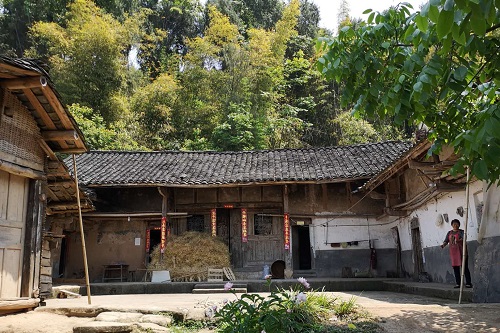 遠(yuǎn)大的胸襟 樸實(shí)的格言 遠(yuǎn)大的胸襟 樸實(shí)的格言