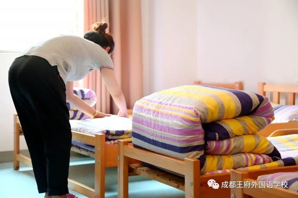 阳光明媚 未来可期|成都王府一至四年级学生开学啦