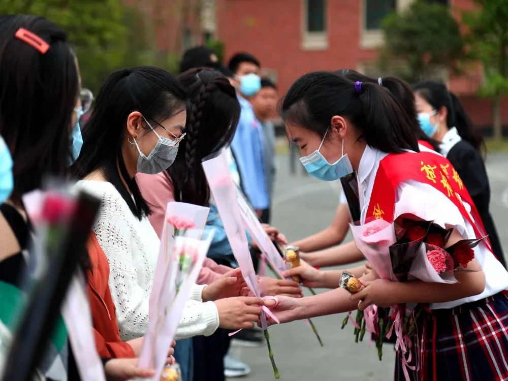 复课后的线上线下学习衔接，成都王府小学部这样做