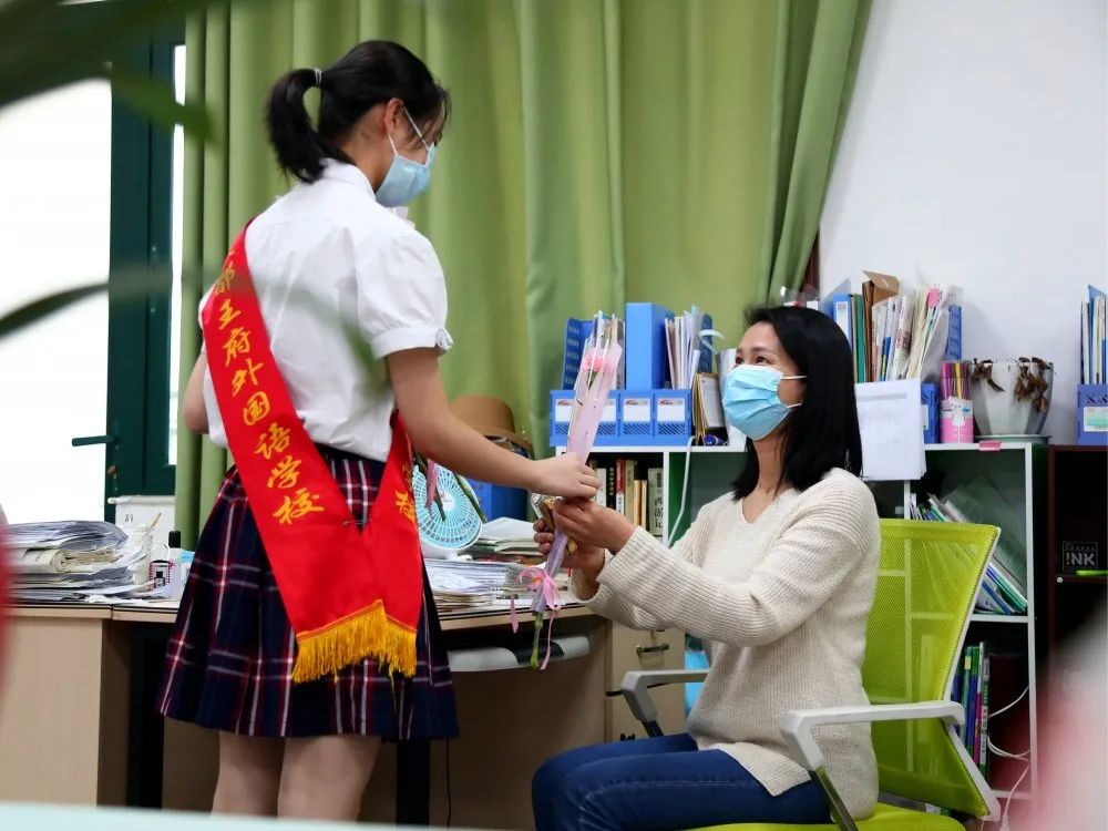 复课后的线上线下学习衔接，成都王府小学部这样做