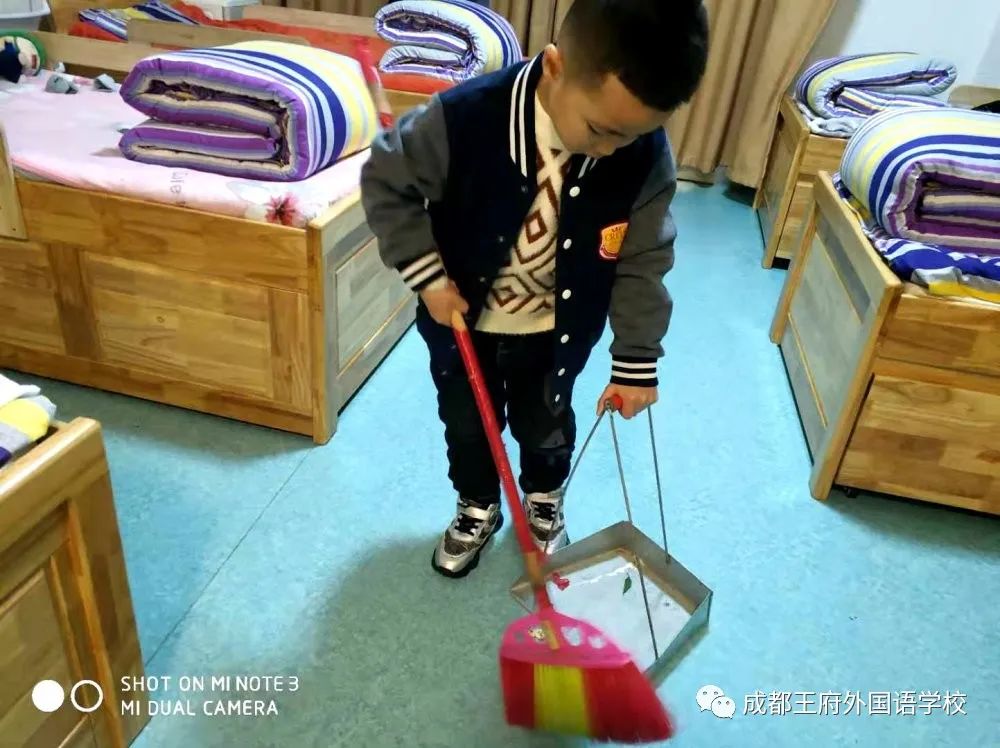 成都王府学生公寓，孩子另一个温馨的家
