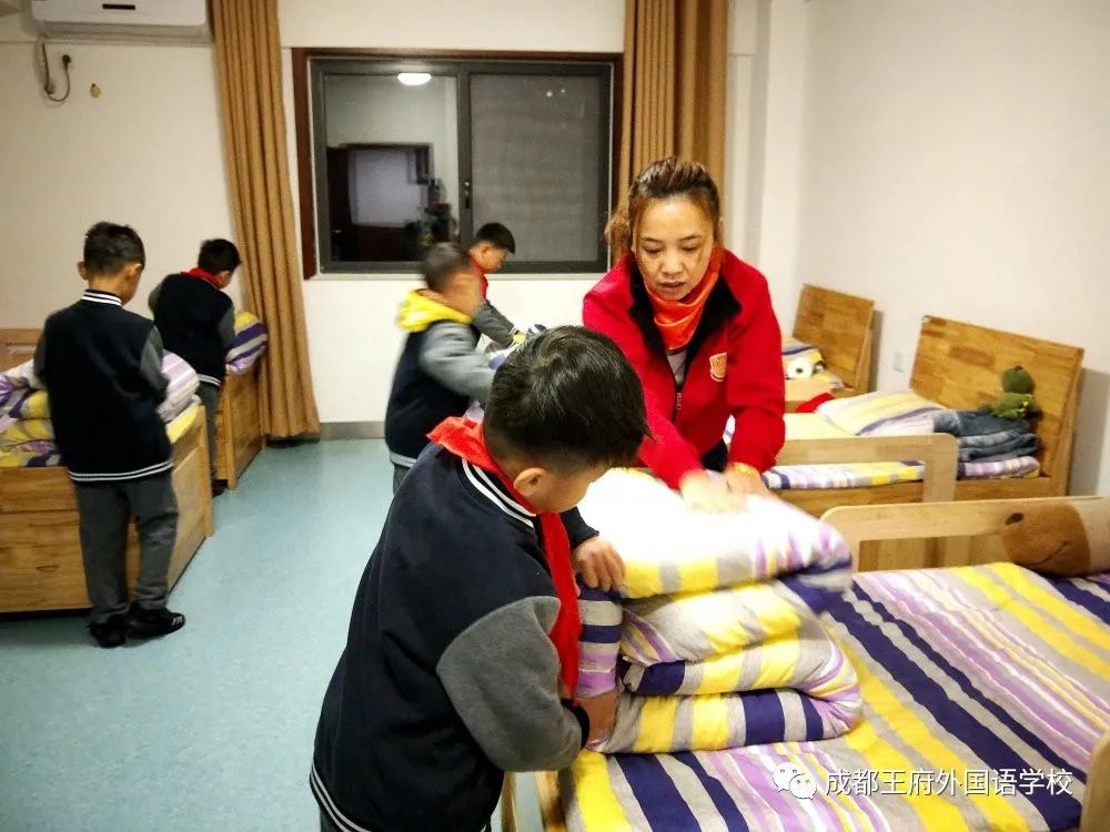 成都王府学生公寓，孩子另一个温馨的家