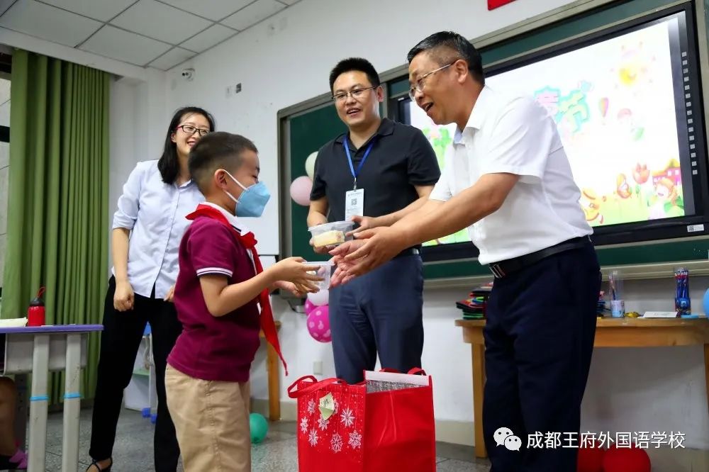 情满六一 携爱飞翔|王府学校小学部“六一”庆祝活动