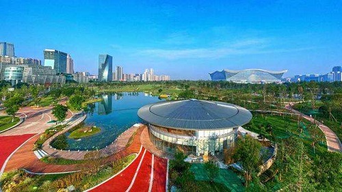学习两会精神 骑游天府绿道 学习两会精神 骑游天府绿道