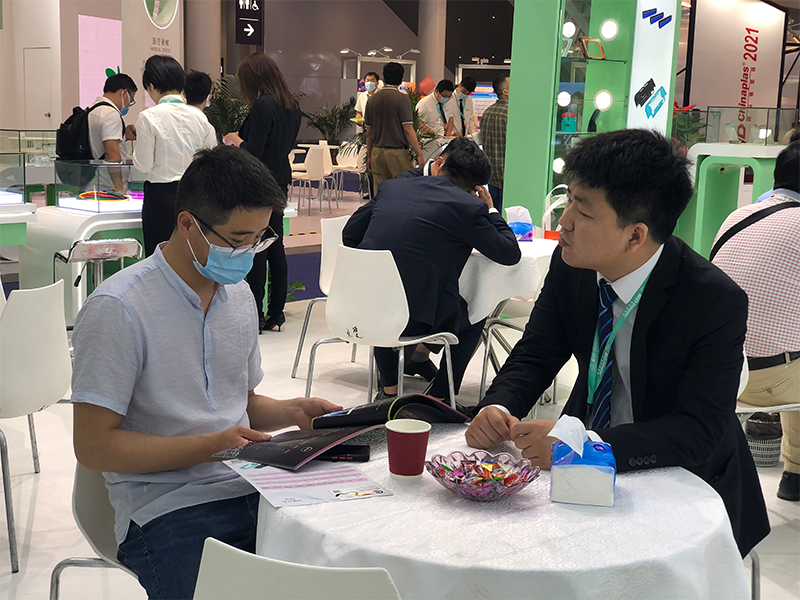 CHINAPLAS 2021国际橡塑展直击展会第二天 CHINAPLAS 2021国际橡塑展直击展会第二天