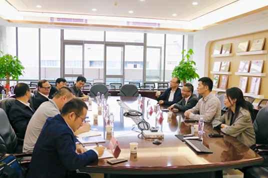 泉州师范学院屈广清校长莅临纵横集团参观指导 泉州师范学院屈广清校长莅临纵横集团参观指导