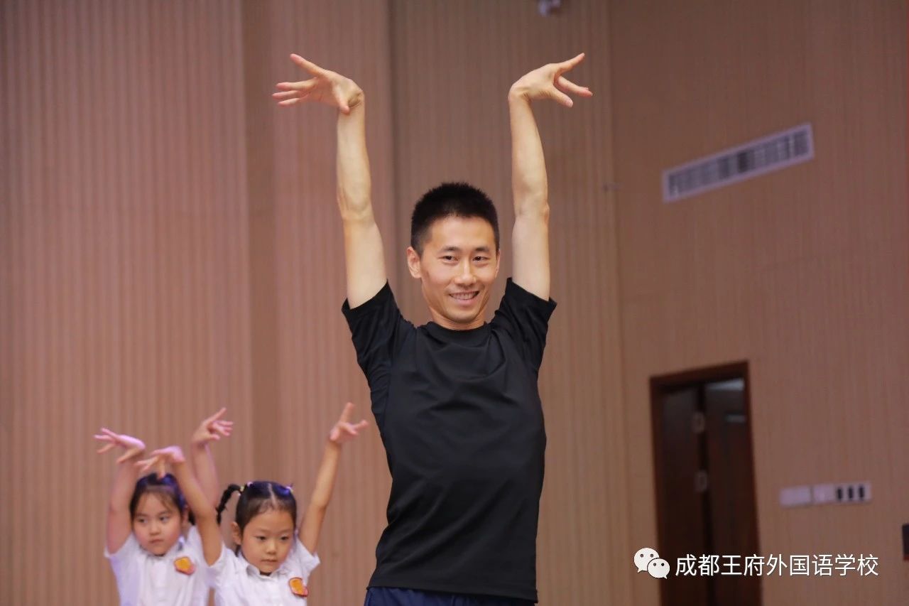 小星星成长日记:让成都王府成就你的光芒 小星星成长日记:让成都王府成就你的光芒