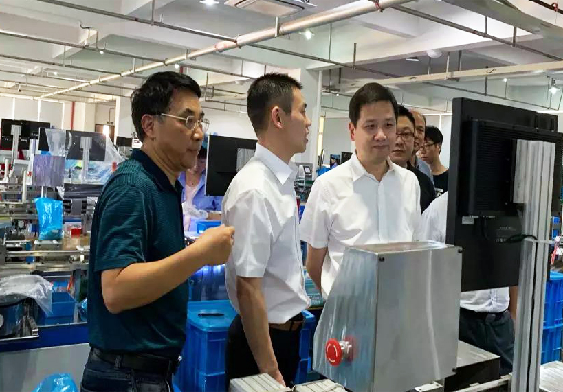 Fang Hui, deputy secretary of Yueqing municipal Party committee and mayor of Yueqing, and his party Fang Hui, deputy secretary of Yueqing municipal Party committee and mayor of Yueqing, and his party