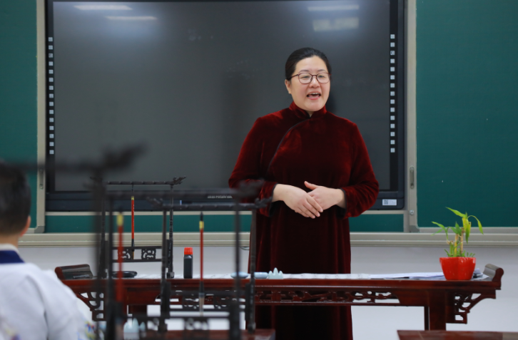 国学满当德学问，馨沁沐染迎新来 ——热烈庆祝成都王府外国语学校国学馆开馆