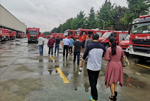搭橋鋪路 讓企業(yè)在相互走訪與交流中升華 搭橋鋪路 讓企業(yè)在相互走訪與交流中升華