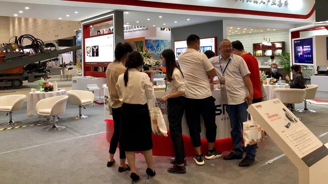 中国国际非开挖展DAY-2丨施罗德工业集团展位竟然传出一阵阵敲打声？