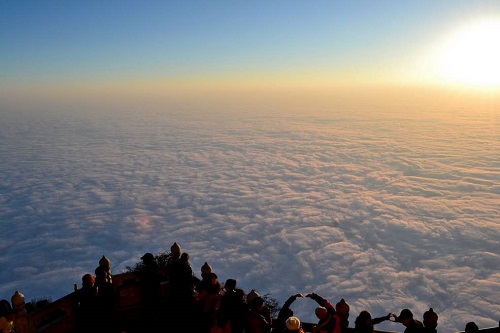 登峨嵋圣山 看天下奇觀 登峨嵋圣山 看天下奇觀