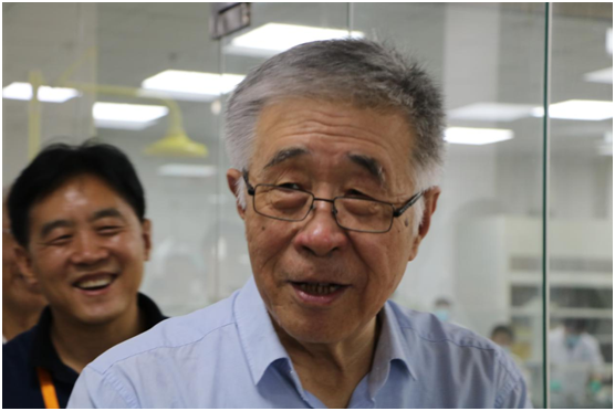 第三届中国(甘肃)中医药产业博览会首日喜迎庞国芳院士、闫希军主席莅临公司指导 第三届中国(甘肃)中医药产业博览会首日喜迎庞国芳院士、闫希军主席莅临公司指导