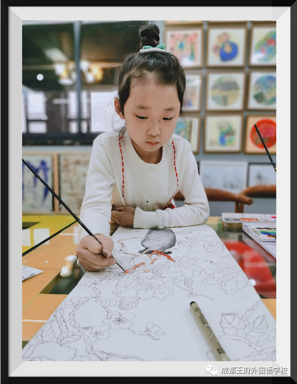 来自成都王府外国语学校的“小小艺术家们”