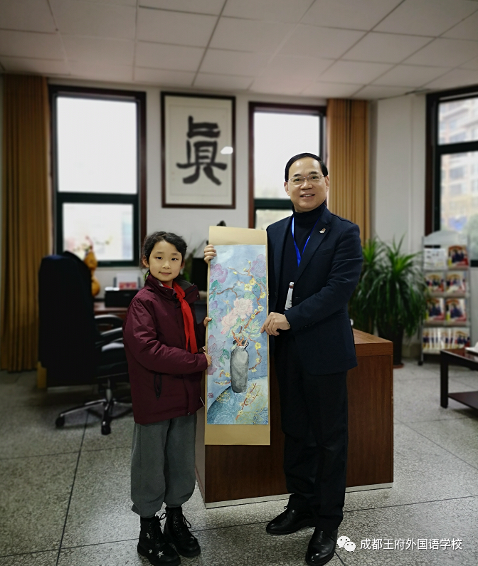 来自成都王府外国语学校的“小小艺术家们”