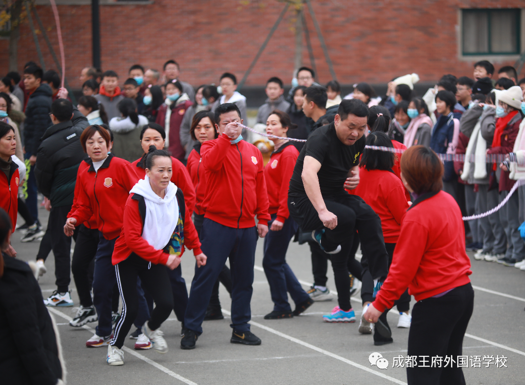来了，成都王府云上周刊