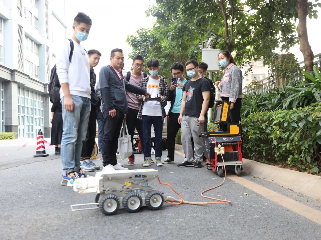 热烈欢迎清华大学深圳国际研究生院师生一行莅临施罗德工业集团参观交流! 热烈欢迎清华大学深圳国际研究生院师生一行莅临施罗德工业集团参观交流!