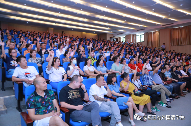 【父母荐读】家长赢了老师,很可能会输了孩子 【父母荐读】家长赢了老师,很可能会输了孩子