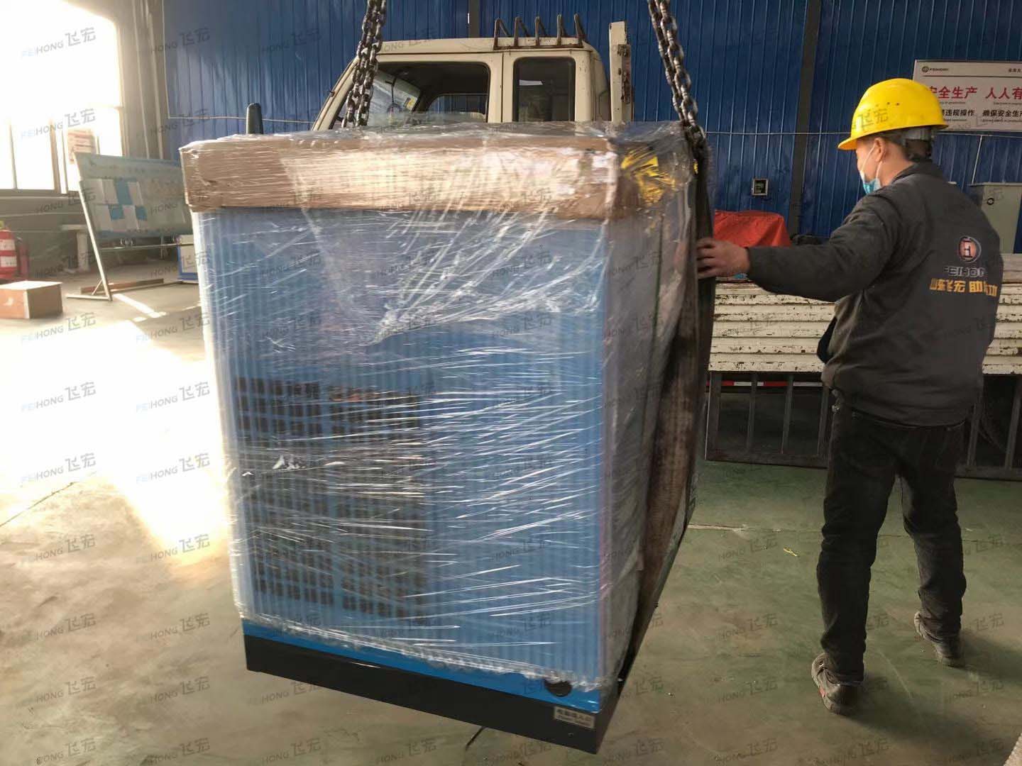 立陶宛客戶定制8套飛宏小型鋼筋加工設(shè)備已裝車完畢發(fā)出 立陶宛客戶定制8套飛宏小型鋼筋加工設(shè)備已裝車完畢發(fā)出