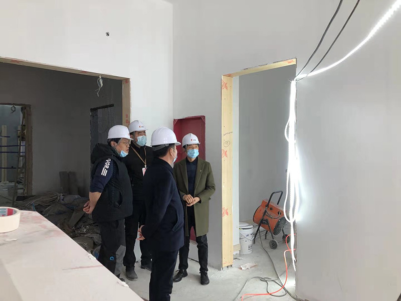 董事長春節(jié)期間視察工地 董事長春節(jié)期間視察工地