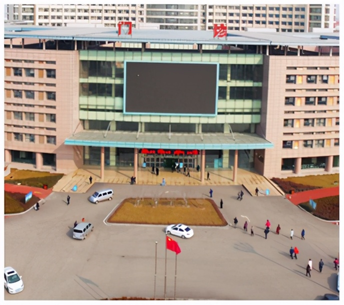 医疗康养融合的高技派现代化医院设计——济宁第一人民医院东院区 医疗康养融合的高技派现代化医院设计——济宁第一人民医院东院区