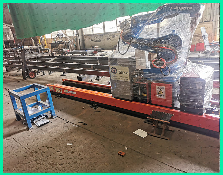 喜訊!熱烈祝賀飛宏智能雙工位蓋梁骨架焊接機(jī)器人裝車完畢順利發(fā)出 喜訊!熱烈祝賀飛宏智能雙工位蓋梁骨架焊接機(jī)器人裝車完畢順利發(fā)出