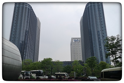 见远 行更远 见远 行更远