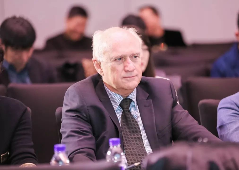 时隔五年回归,为中国国际教育做出突出贡献的他在这里看到了中国双语学校的未来 时隔五年回归,为中国国际教育做出突出贡献的他在这里看到了中国双语学校的未来