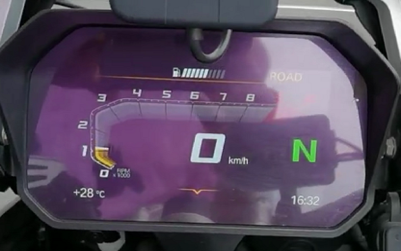 【摩托车特色功能】BMW重置加速器手柄自适应值2020年R1250GS ADV操作案例