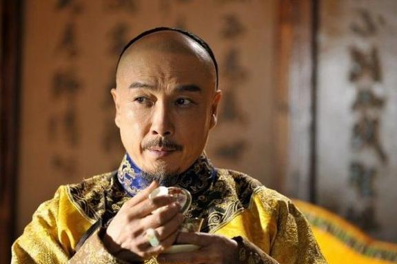吴三桂的兵力是清军2倍,且已经饮马长江,为何在湖广停滞不前? 吴三桂的兵力是清军2倍,且已经饮马长江,为何在湖广停滞不前?