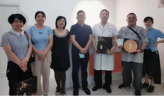 喜迎中秋,协会组织会员单位联谊互送健康 喜迎中秋,协会组织会员单位联谊互送健康