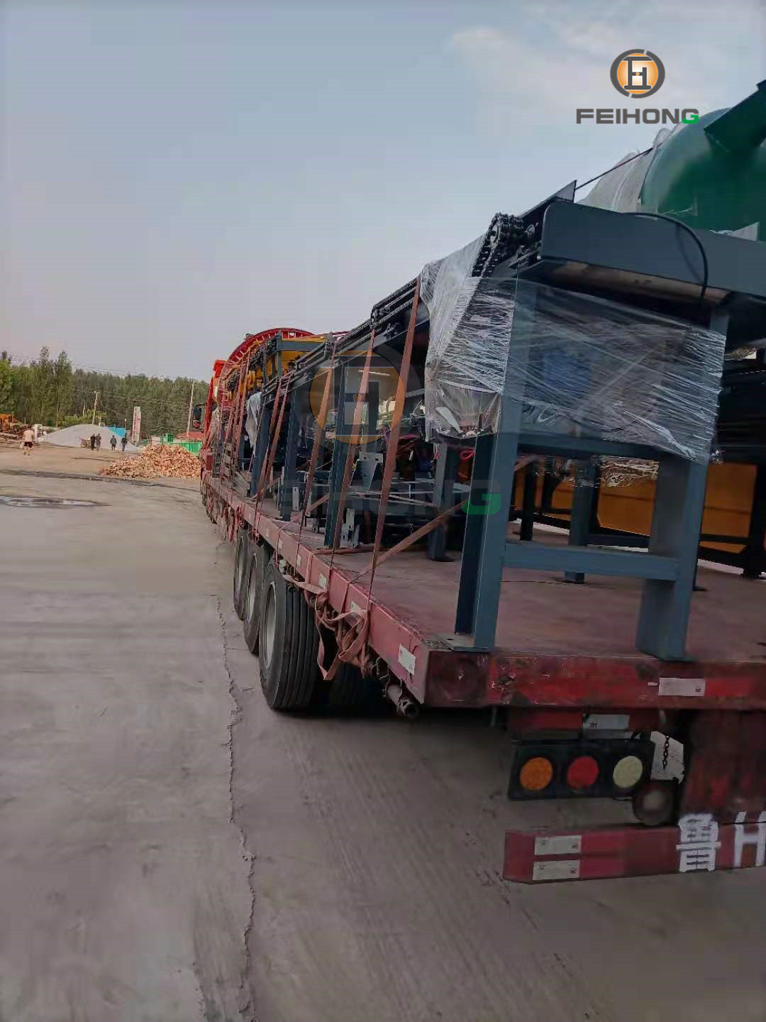 喜訊!熱烈慶祝飛宏智能鋼筋鋸切套絲打磨鐓粗生產(chǎn)線裝車完畢順利發(fā)出 喜訊!熱烈慶祝飛宏智能鋼筋鋸切套絲打磨鐓粗生產(chǎn)線裝車完畢順利發(fā)出