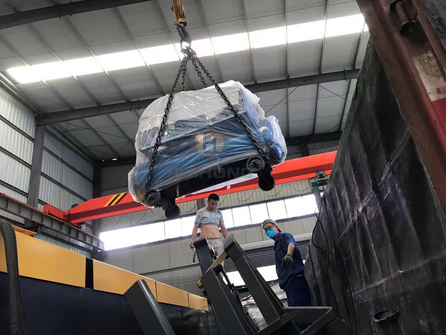 喜讯!热烈祝贺飞宏智能钢筋水平弯曲中心装车完毕顺利发出 喜讯!热烈祝贺飞宏智能钢筋水平弯曲中心装车完毕顺利发出