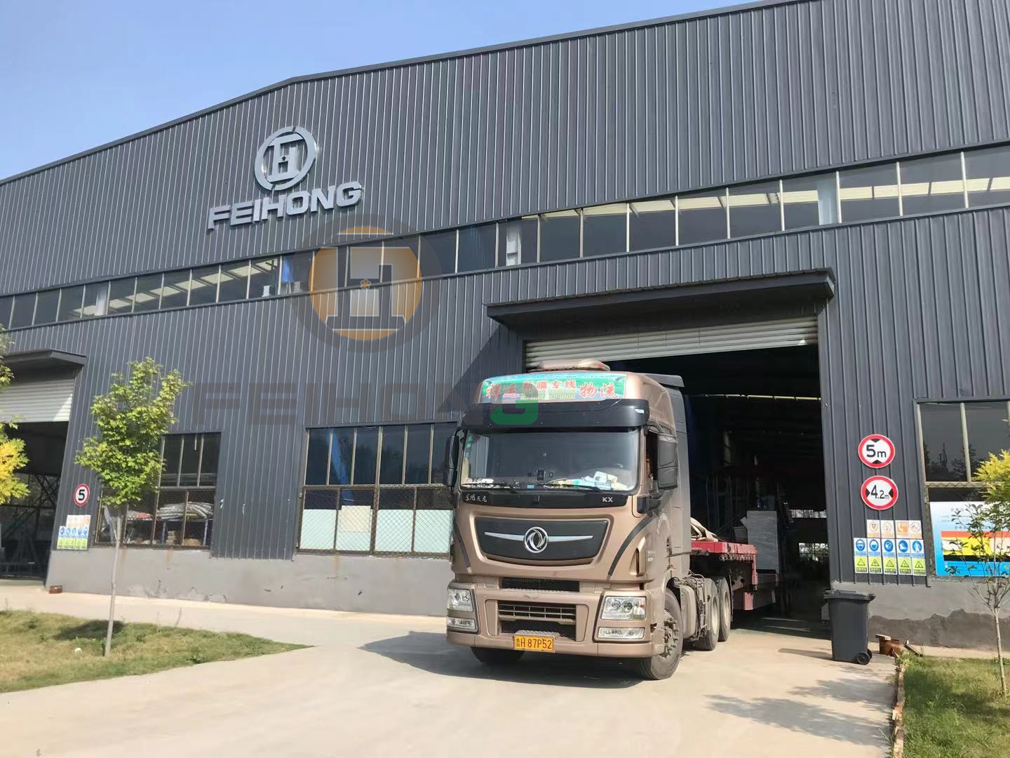 喜讯!热烈祝贺飞宏2套智能钢筋加工设备装车完毕顺利发出 喜讯!热烈祝贺飞宏2套智能钢筋加工设备装车完毕顺利发出