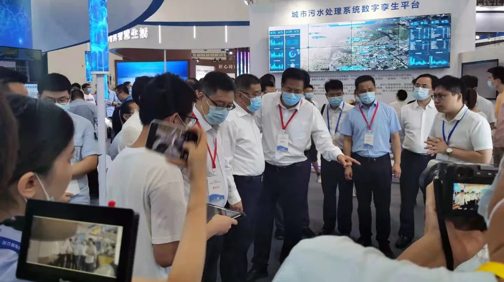 校企联合 | 施罗德&华中科大携手赋能新型智慧城市建设