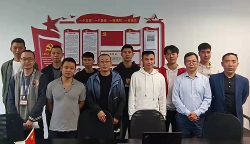 學(xué)生實(shí)習(xí) 公司舉行歡迎暨“師徒結(jié)對”儀式 學(xué)生實(shí)習(xí) 公司舉行歡迎暨“師徒結(jié)對”儀式