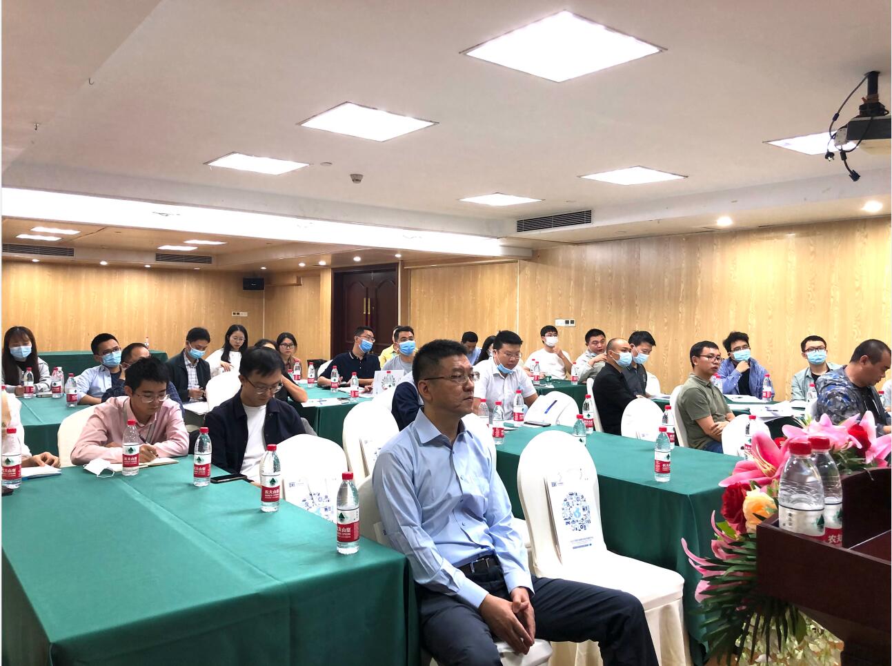 通信产品环境可靠性研讨会取得圆满成功! 通信产品环境可靠性研讨会取得圆满成功!