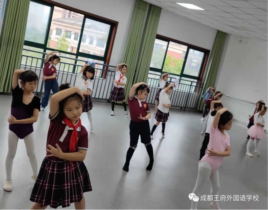 青春飞扬，色彩斑斓 —— 成都王府外国语学校小学部社团课介绍