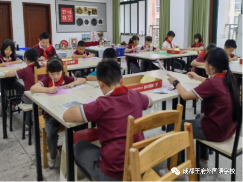 青春飞扬，色彩斑斓 —— 成都王府外国语学校小学部社团课介绍