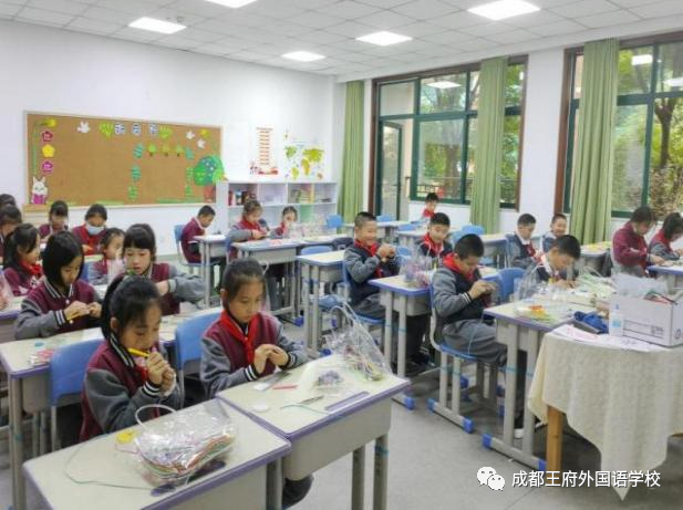 青春飞扬，色彩斑斓 —— 成都王府外国语学校小学部社团课介绍