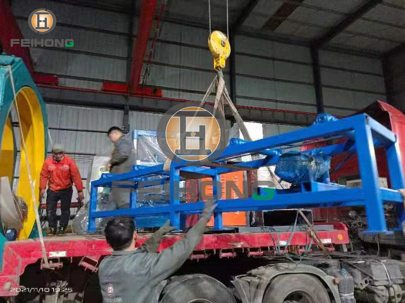 喜訊!熱烈祝賀飛宏三套智能鋼筋加工設(shè)備裝車完畢順利發(fā)出 喜訊!熱烈祝賀飛宏三套智能鋼筋加工設(shè)備裝車完畢順利發(fā)出