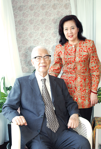 柏杨遗孀张香华:陈时中就是“最丑陋的中国人” 柏杨遗孀张香华:陈时中就是“最丑陋的中国人”