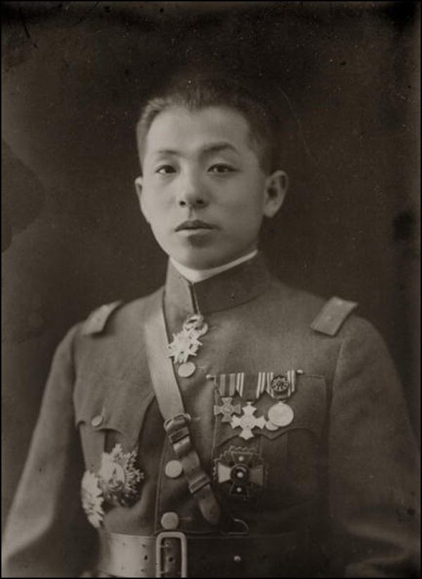 1950年,一妇女向中央询问牺牲丈夫身份,周恩来指示为其安排工作 1950年,一妇女向中央询问牺牲丈夫身份,周恩来指示为其安排工作